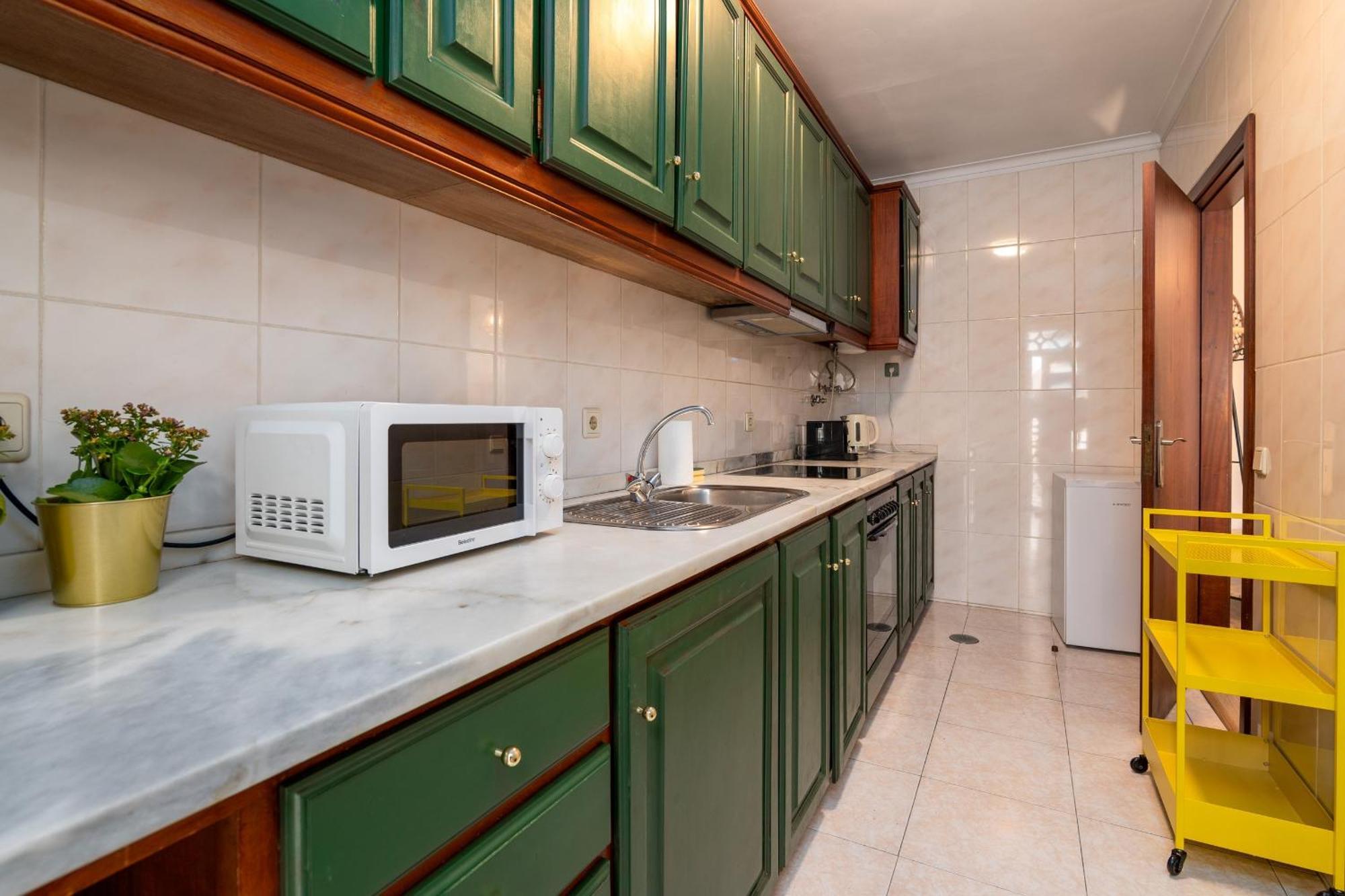 Renovated Feb25 Clerigos Cozy Balcony With Self Check In Apartment Porto Ngoại thất bức ảnh